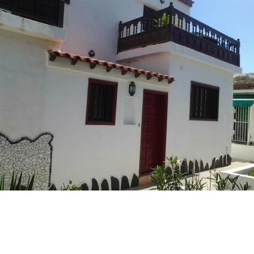 Spacious townhouse in Tenerife .