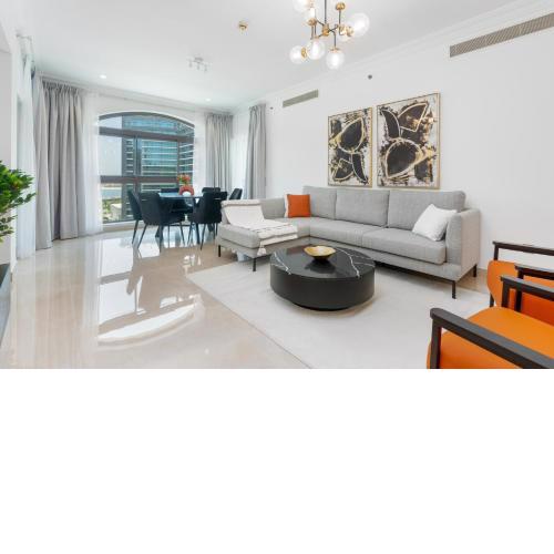 Spacious TWO Bedrooms in Palm Jumeirah