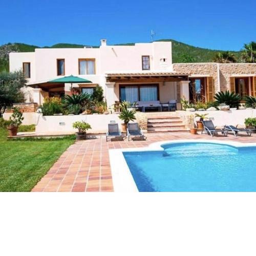 Spacious Villa in Ibiza Town with Swimming Pool