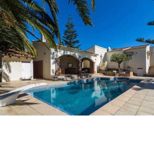Spacious Villa in Moraira with Swimming Pool