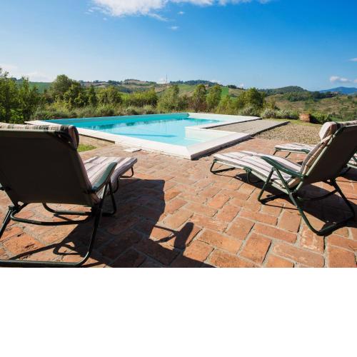 Spacious Villa in Tabiano Castello with Swimming Pool
