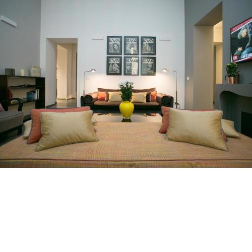 Spanish Steps DeLuxe Apartment