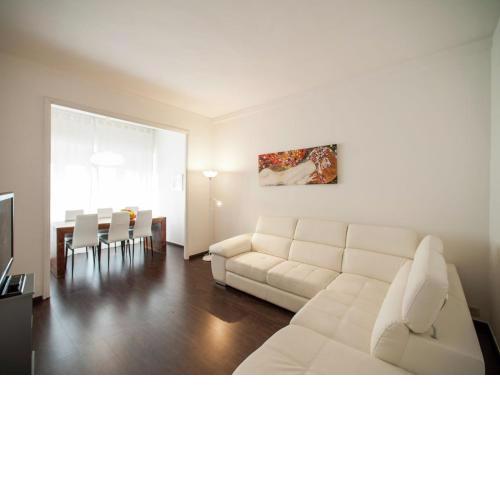 Spavious Apartment in Rome with city view
