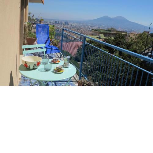 Spazioso e panoramico appartamento, quartiere Vomero