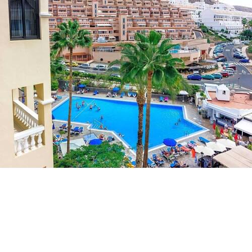 SPECIAL OFFER NOV & DEC Peaceful & Bright Loft, POOL, NETFLIX, FREE WIFI & PARKING,