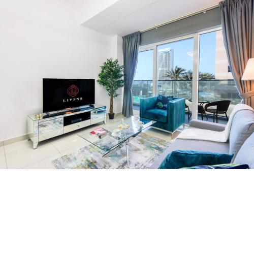 Spectacular 1BR in Damac Heights by Livbnb