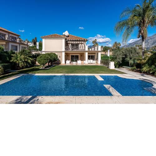 Spectacular 5 bedroom villa close to Puerto Banus
