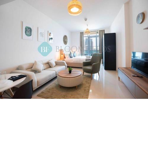 Spectacular Studio Julphar