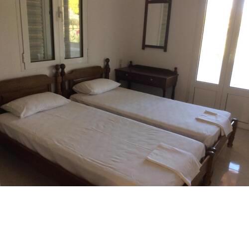 Spetses-Agioi Anargyroi-Giannis2