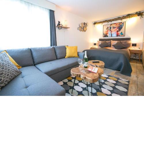 Spirit Apartments - Studio 1 und 2 - Küche - Parkplatz