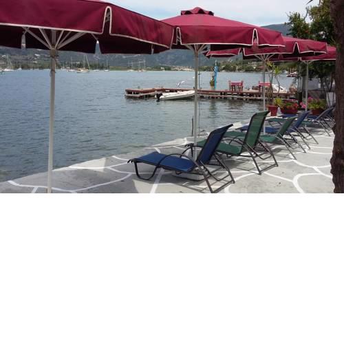 Spiros Apartments