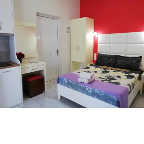 Spiros Rooms