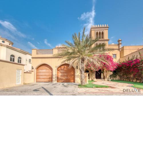 Splendid 5BR Villa at Canal Cove Palm Jumeirah by Deluxe Holiday Homes