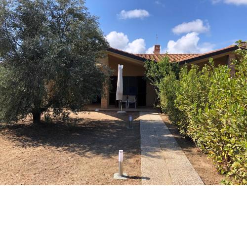Splendida casa in campagna vicino al mare con ampio giardino