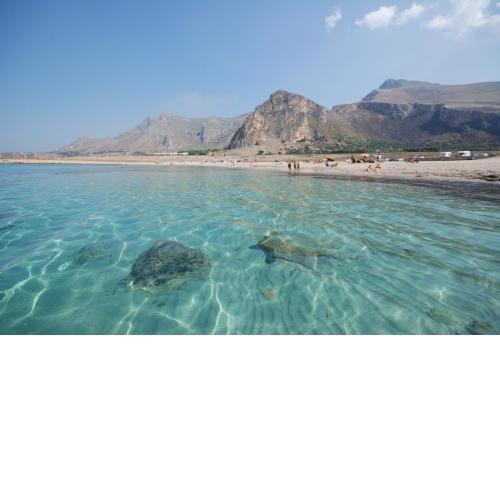 Splendida villetta tra gli ulivi, non distante dal mare