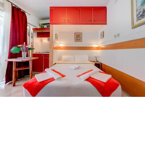 Split Pearl Apartment