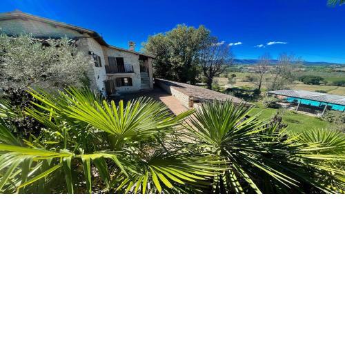 Spoleto Poolside-Apt 2Spoleto centre 07 kmssleeps 4Wifiaircon