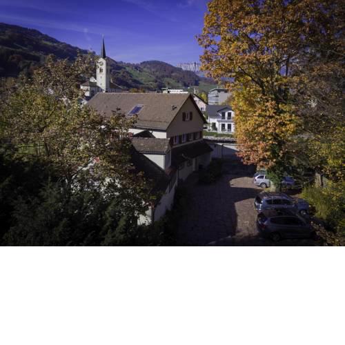 Spring Inn