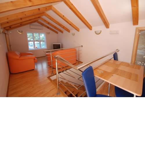 Springs Apartments & Rooms