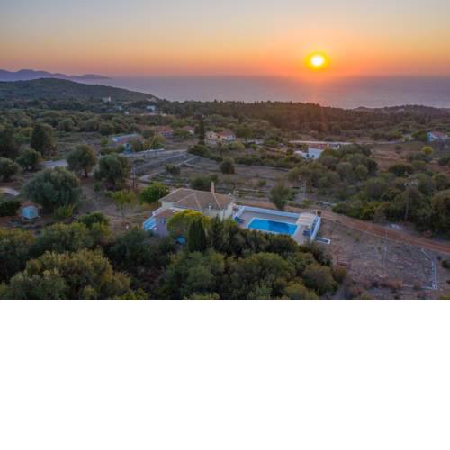 Spyros Villa