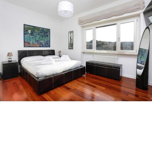 St. Peter Terrace Apartment