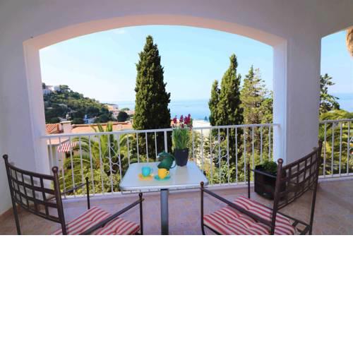 STA BARBARA 9- Apartamento con vistas al mar en Canyelles-Roses