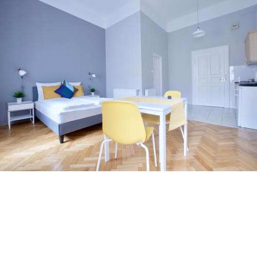 Standard Apartment by Hi5 - Palace Quarter