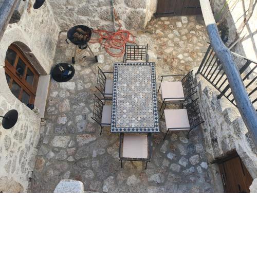 STARA KUĆA - old stone house