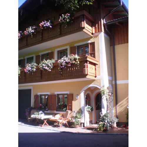 Starbauer