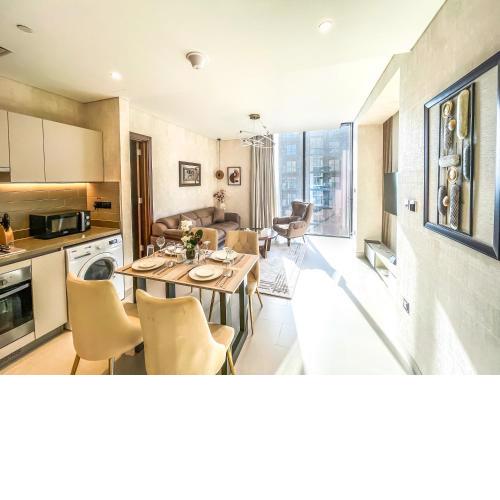 STAY Astounding 2 BR Holiday Home with Creek Views near Burj Khalifa