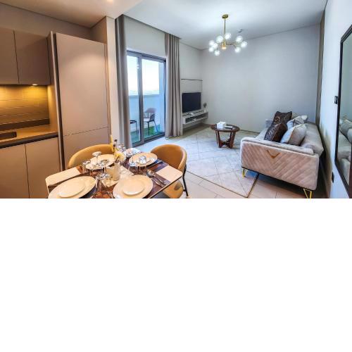Stay by Latinem Ultra Modern 1 BR Apartment with Creek Views near Downtown