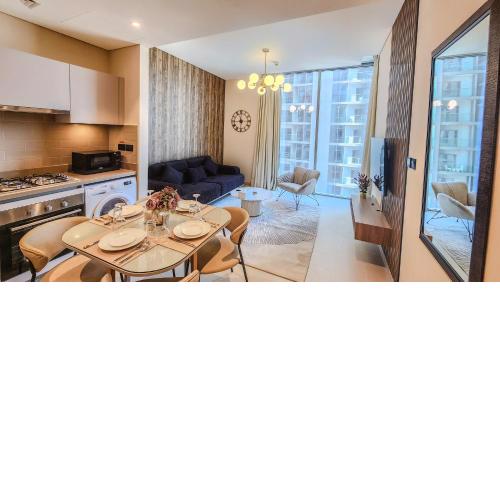 STAY Cheerful 1BR Holiday Home near Burj Khalifa