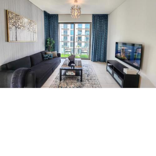STAY Glorious 1BR Holiday Home near Burj Khalifa