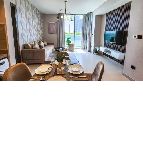 STAY Graceful 2BR Holiday Home near Burj Khalifa