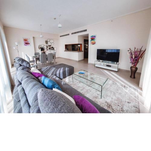 Stay Here - Downtown South Ridge 2BR apartment