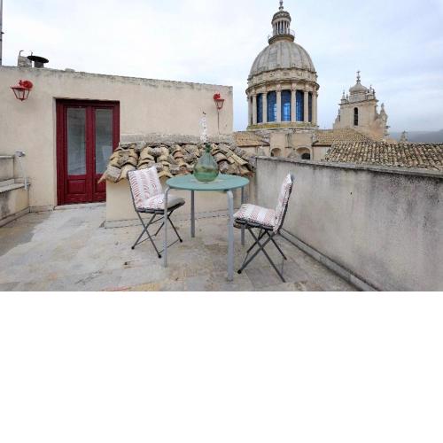 Stay in Ibla