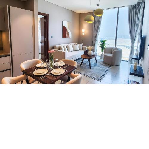 STAY Mesmerizing 2BR Holiday Home near Burj Khalifa