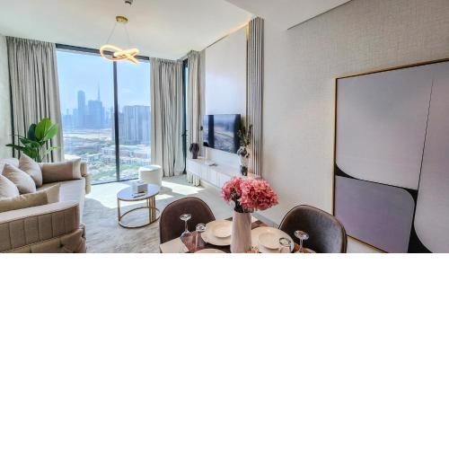 STAY Panoramic 1BR Holiday Home near Burj Khalifa