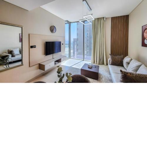 STAY Picturesque 1BR Holiday Home near Burj Khalifa