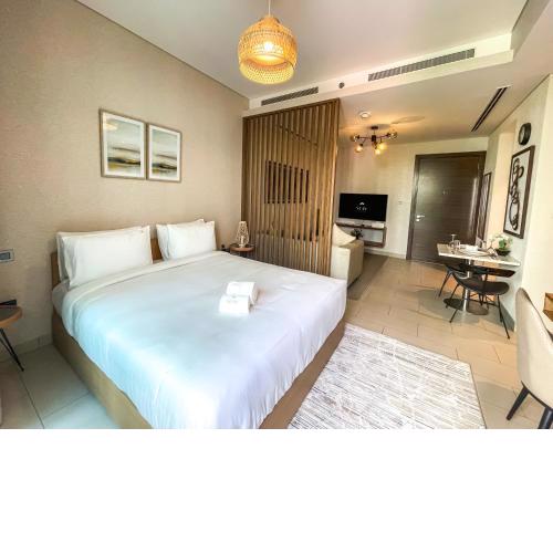 STAY Splendid Studio Holiday Home near Burj Khalifa