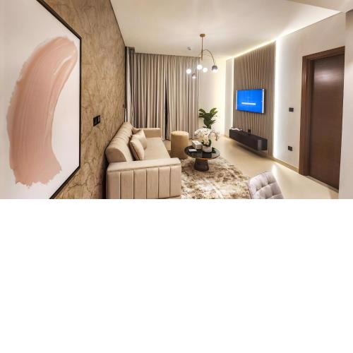 STAY Stylish 2 BR Holiday Home near Burj Khalifa