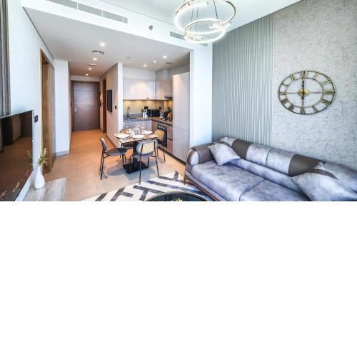 STAY Thrilling 1 BR Holiday Home near Burj Khalifa
