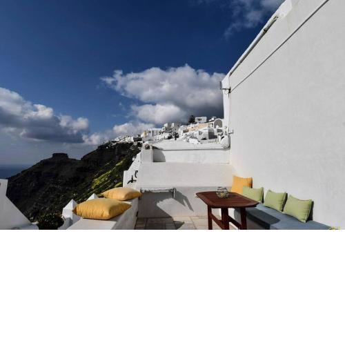 Stefani Cave House Santorini