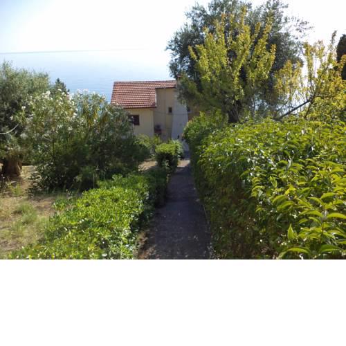 Stefanos Apartments