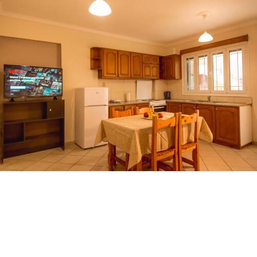 STEFANOS FAMILY APARTMENT