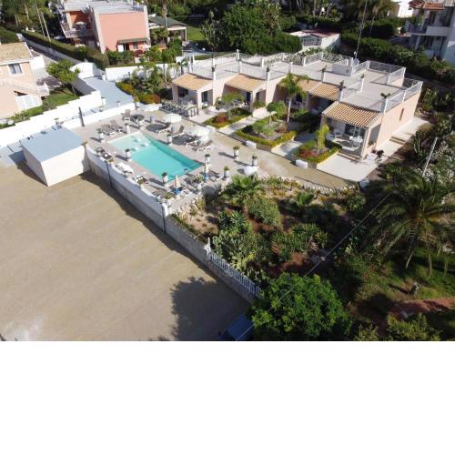 Stella Del Mare- Pool and sea view apartments
