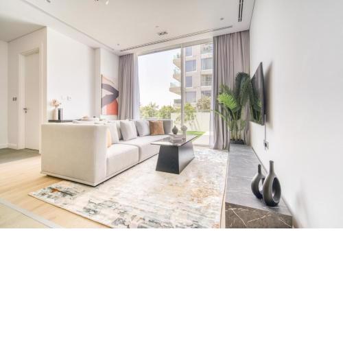 Stella Stays Elegant 1BDR Barari