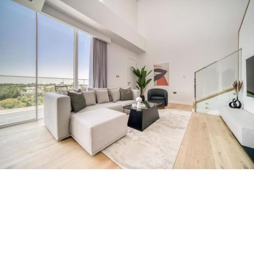 Stella Stays Modern 1BDR Barari Duplex