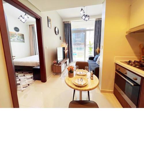 Stellar Holiday Homes - Reva Residence Business Bay Dubai