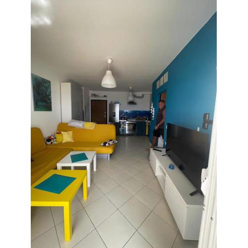 Step To The Sea Apartment FAST WIFI Double AC